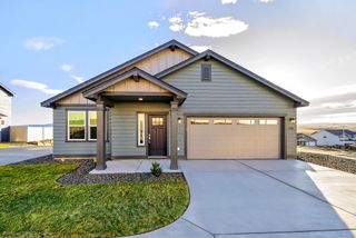 302 Apple Tree Ct, Cheney, WA 99004