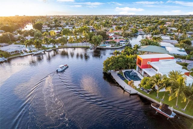 2101 NE 20th Ave, Wilton Manors, FL 33305