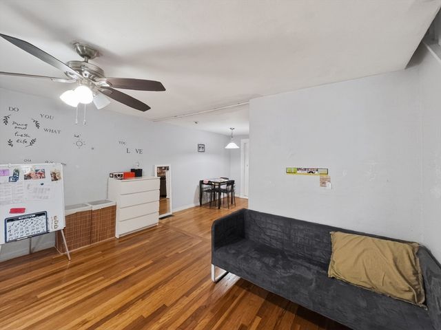 228-B Quincy Shore Dr, Quincy, MA 02171