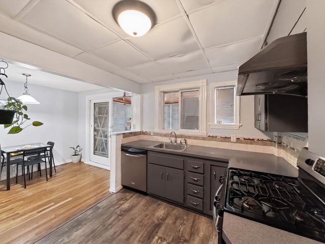 228-B Quincy Shore Dr, Quincy, MA 02171