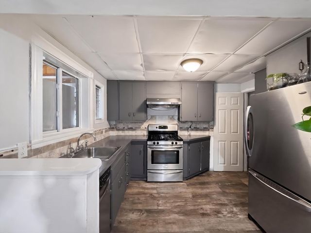 228-B Quincy Shore Dr, Quincy, MA 02171