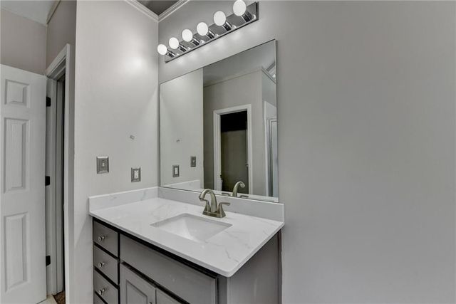 1015 Rowe Oak Circle, Lawrenceville, GA 30043