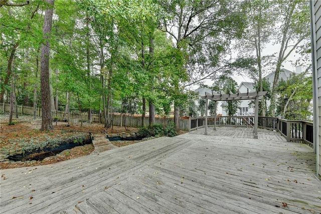 1015 Rowe Oak Circle, Lawrenceville, GA 30043