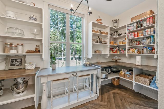 15373 Lakeside Drive, Tyler, TX 75707