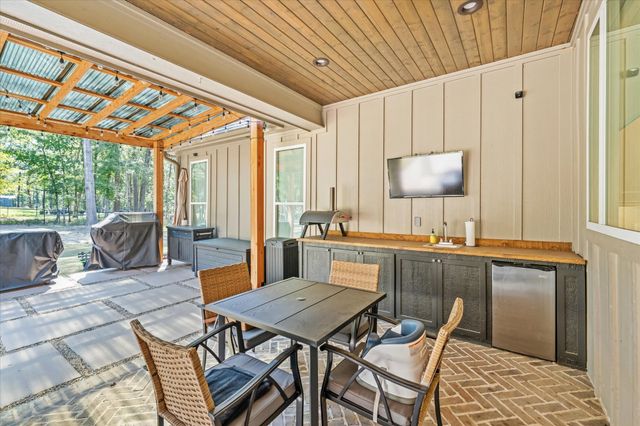 15373 Lakeside Drive, Tyler, TX 75707