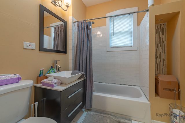 3311 N Kostner Avenue, Chicago, IL 60641