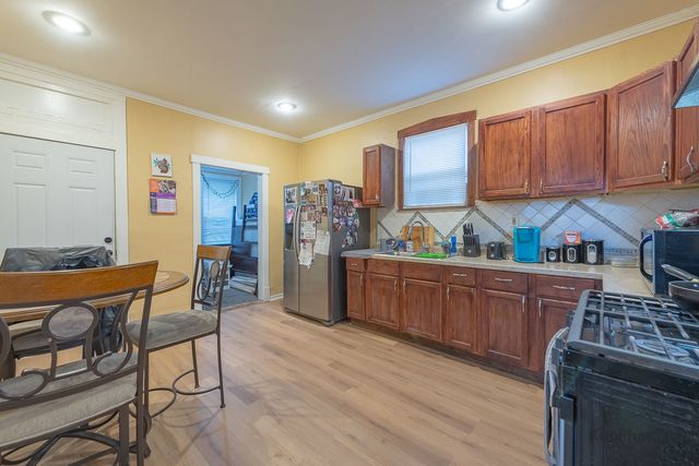 3311 N Kostner Avenue, Chicago, IL 60641