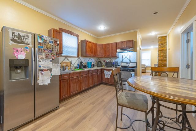 3311 N Kostner Avenue, Chicago, IL 60641