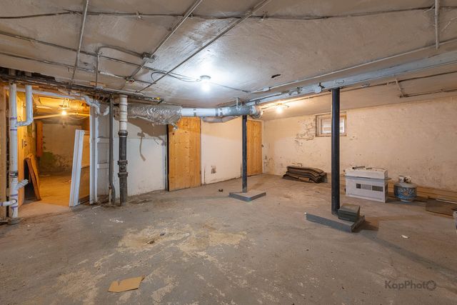 3311 N Kostner Avenue, Chicago, IL 60641