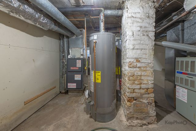 3311 N Kostner Avenue, Chicago, IL 60641