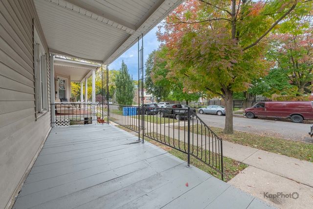 3311 N Kostner Avenue, Chicago, IL 60641