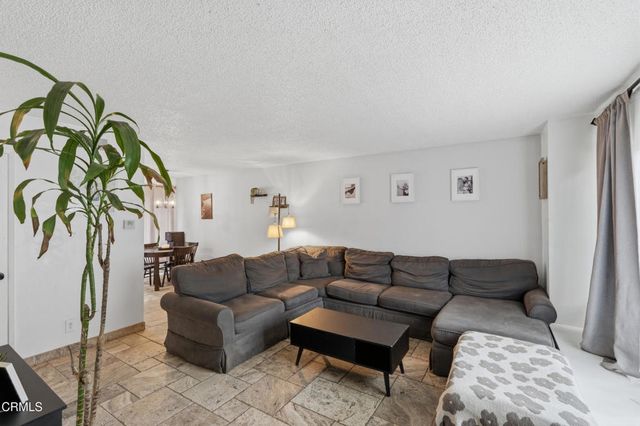 1209 Nilgai Place, Ventura, CA 93003