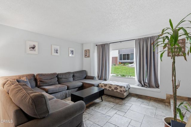 1209 Nilgai Place, Ventura, CA 93003