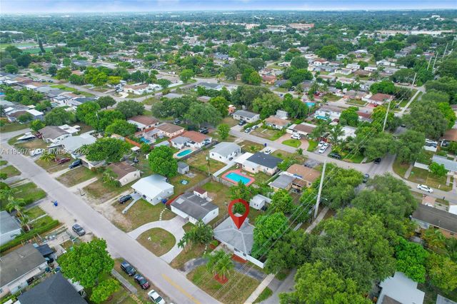 6401 Grant St, Hollywood, FL 33024