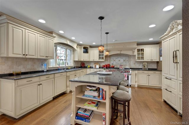 3 Birchbrook Drive, Valhalla, NY 10595