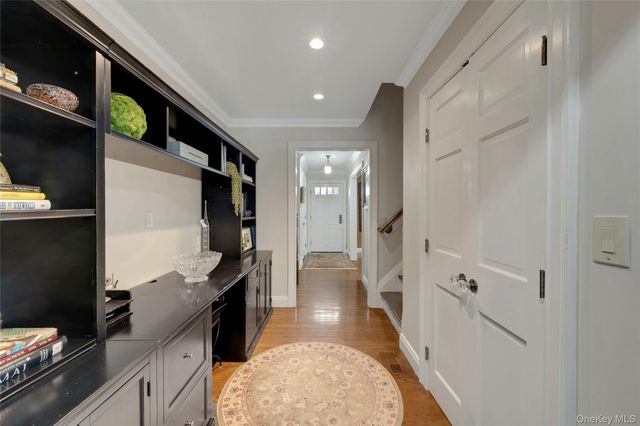 3 Birchbrook Drive, Valhalla, NY 10595