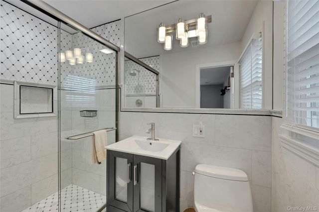 3 Birchbrook Drive, Valhalla, NY 10595