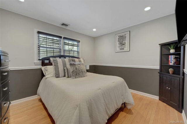 3 Birchbrook Drive, Valhalla, NY 10595