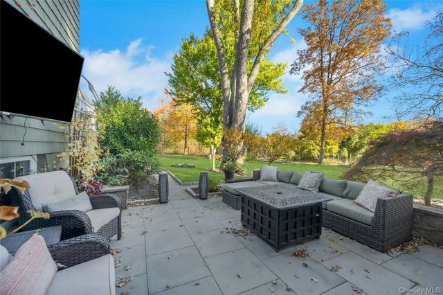 3 Birchbrook Drive, Valhalla, NY 10595