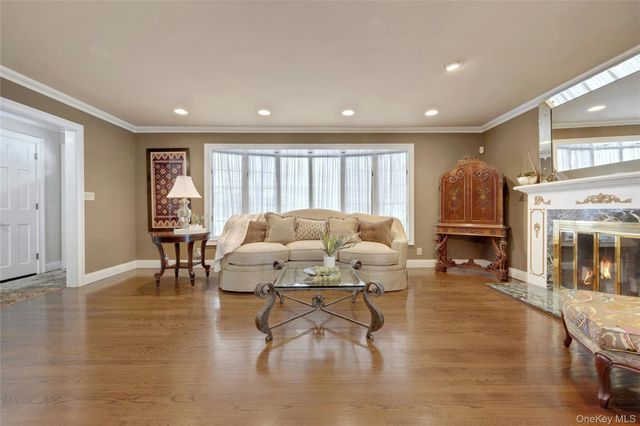 3 Birchbrook Drive, Valhalla, NY 10595