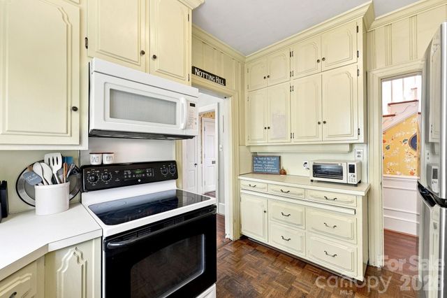 70 Edgewood Avenue NE, Concord, NC 28025