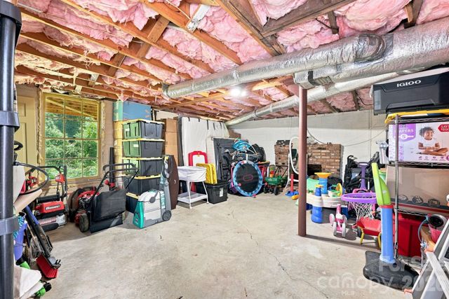 70 Edgewood Avenue NE, Concord, NC 28025