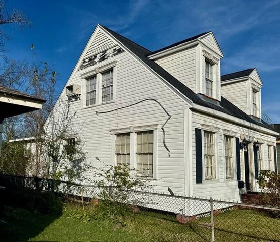 2320 Rusk Street, Beaumont, TX 77702