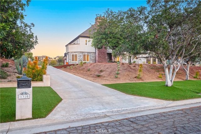 1310 Coronet Drive, Riverside, CA 92506