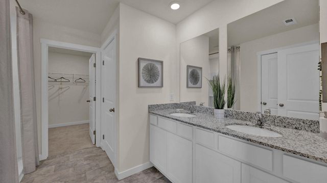 217 Hawks Dr, Rossville, GA 30741