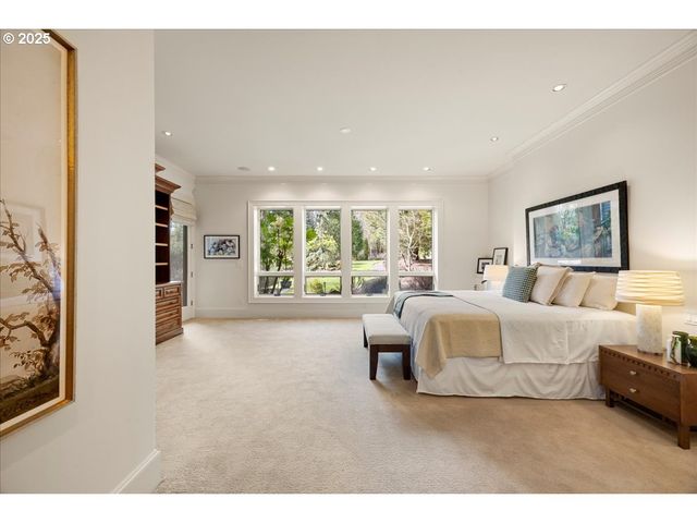 5815 Sw PATTON Rd, Portland, OR 97221