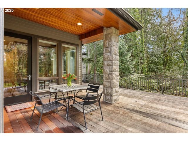 5815 Sw PATTON Rd, Portland, OR 97221