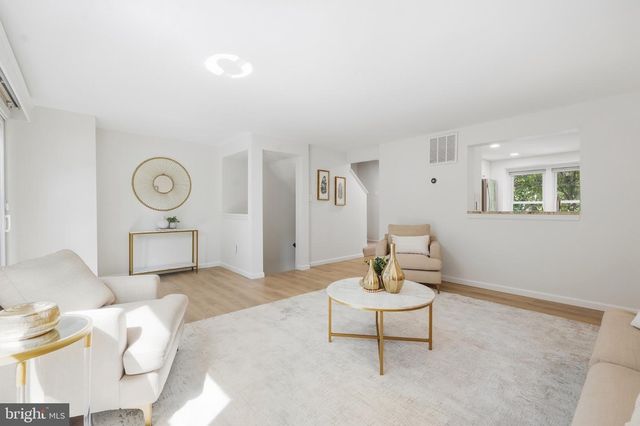 11005 BARTON HILL CT, Reston, VA 20191