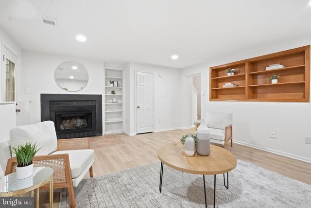 11005 BARTON HILL CT, Reston, VA 20191