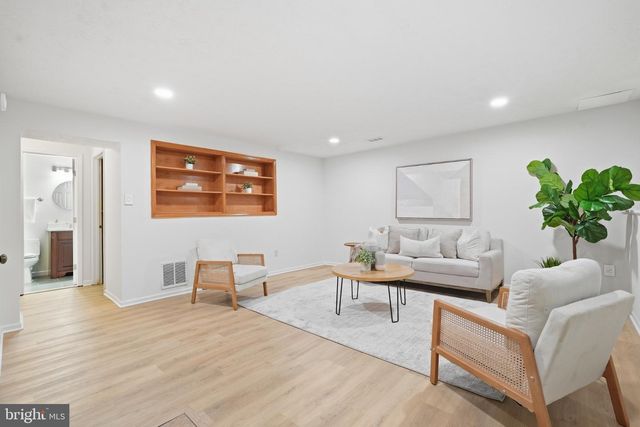 11005 BARTON HILL CT, Reston, VA 20191