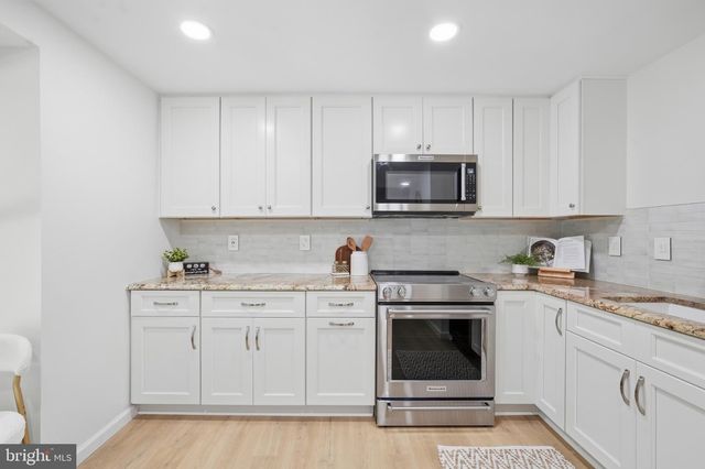 11005 BARTON HILL CT, Reston, VA 20191