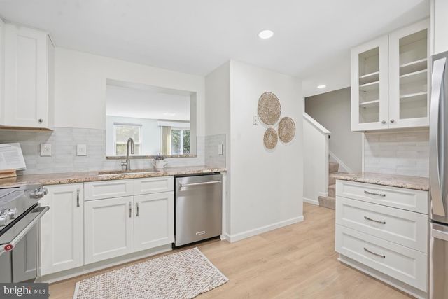 11005 BARTON HILL CT, Reston, VA 20191