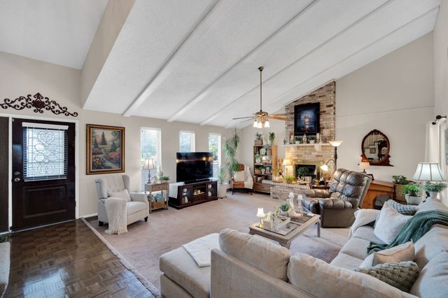 2902 Green Oaks Drive, Garland, TX 75040