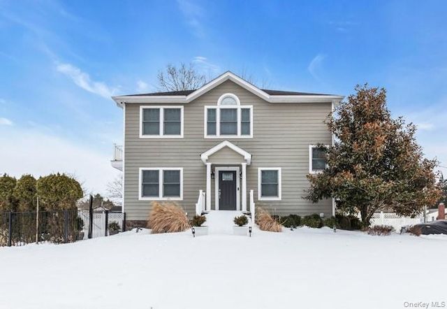 300 Fiddler Lane, Greenport, NY 11944
