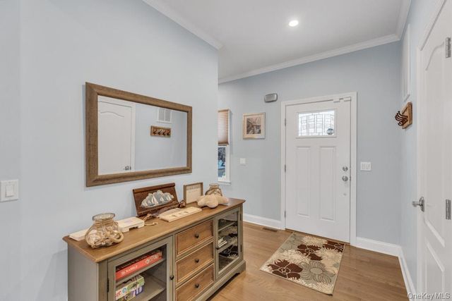 300 Fiddler Lane, Greenport, NY 11944