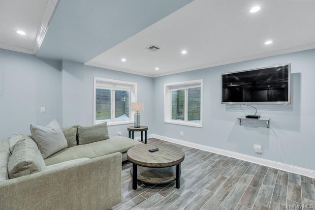 300 Fiddler Lane, Greenport, NY 11944