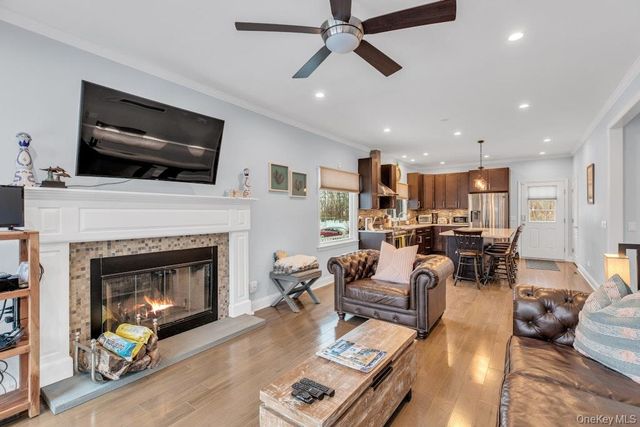 300 Fiddler Lane, Greenport, NY 11944