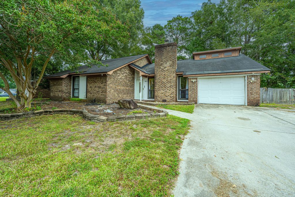 8152 N Ridgebrook Drive, North Charleston, SC 29420