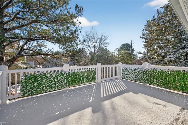 1407 Back Creek RD, Seaford, VA 23696