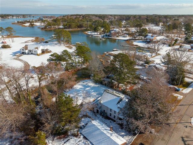 1407 Back Creek RD, Seaford, VA 23696