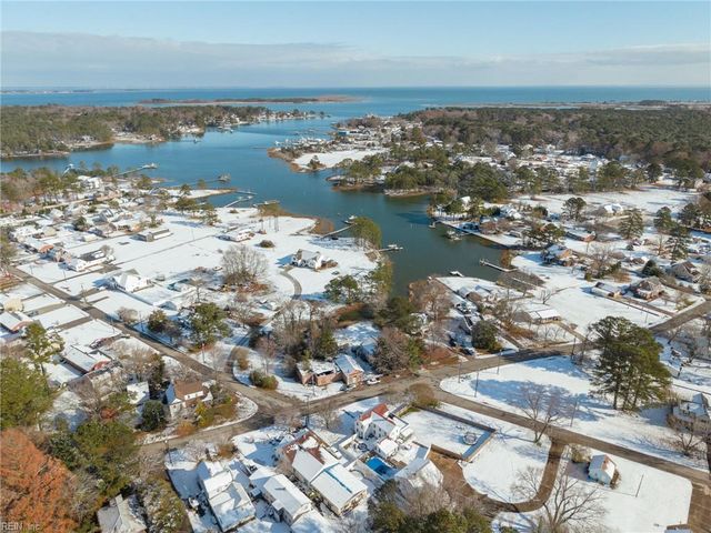 1407 Back Creek RD, Seaford, VA 23696