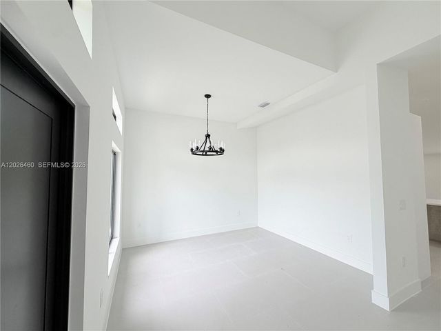911 Cleveland Ave, Lehigh Acres, FL 33972