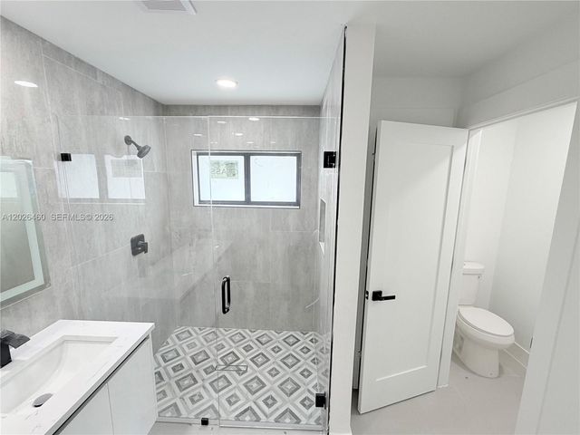 911 Cleveland Ave, Lehigh Acres, FL 33972