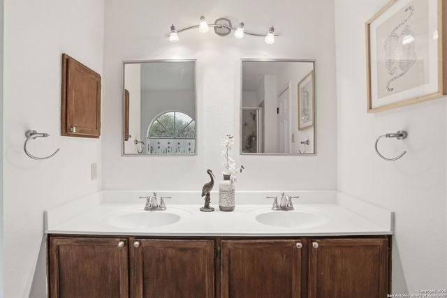 6139 Ashford Point, San Antonio, TX 78240