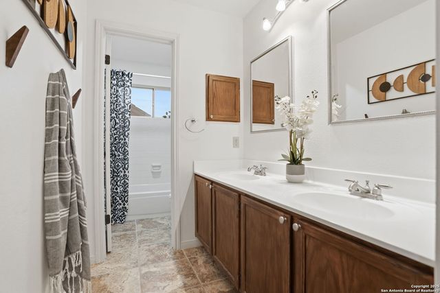 6139 Ashford Point, San Antonio, TX 78240