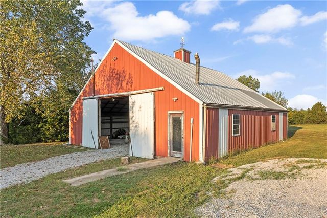 26949 Moonlight Road, Paola, KS 66071